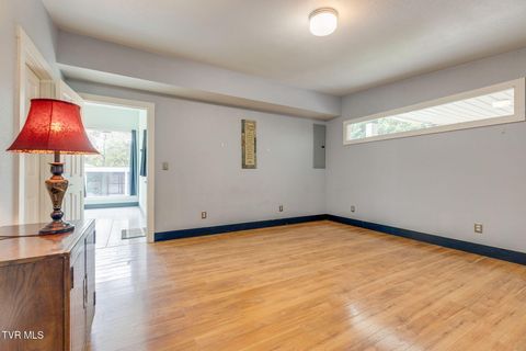Tiny photo for 16038 Lee Highway Hwy, Bristol, VA 24202 (MLS # 9986481)