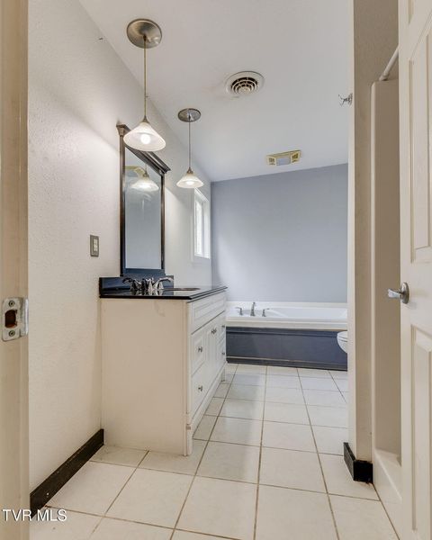Tiny photo for 16038 Lee Highway Hwy, Bristol, VA 24202 (MLS # 9986481)