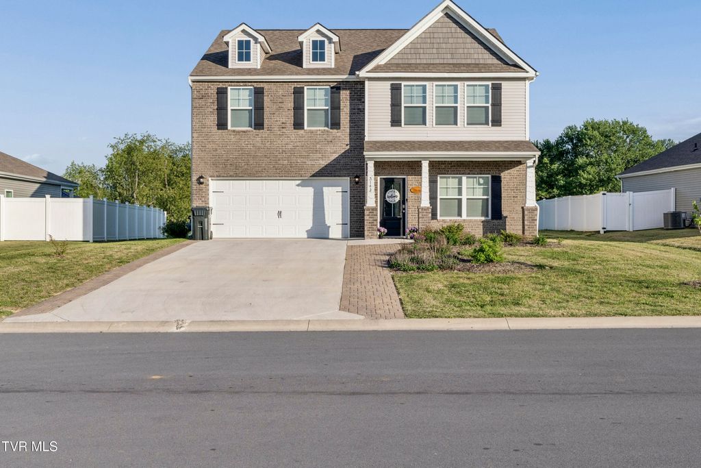 Photo of 5142 Wildlife Circle, Piney Flats, TN 37686 (MLS # 9994531)