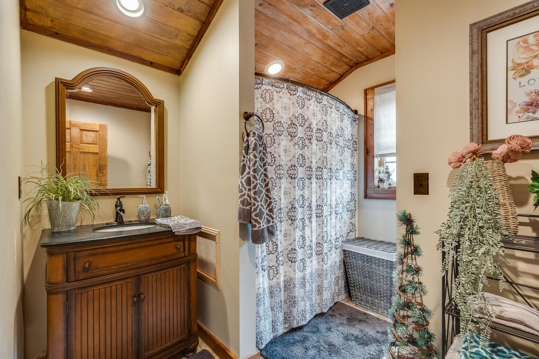 763 Red Bud Lane, Honaker, Virginia image 46
