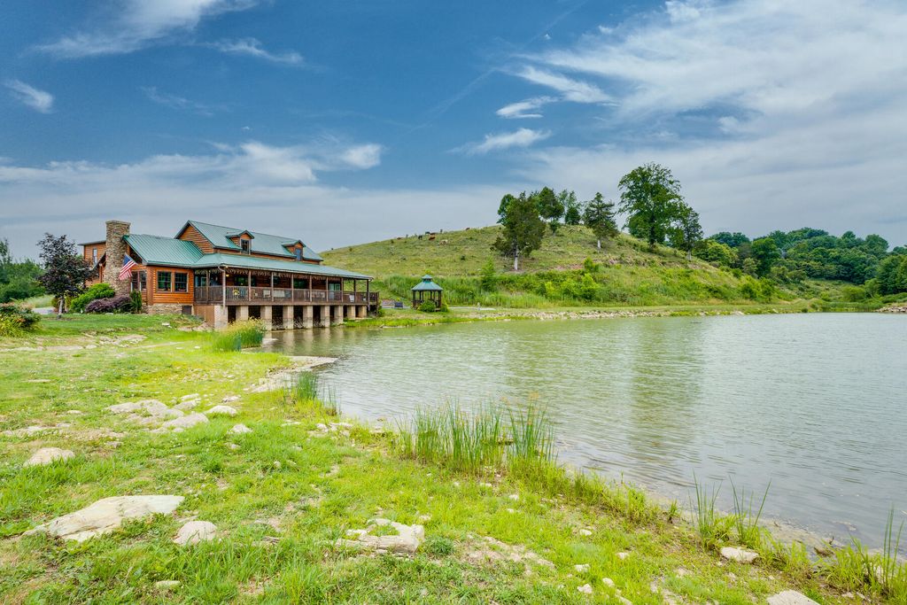 Photo of 763 Red Bud Lane, Honaker, VA 24260 (MLS # 9942219)