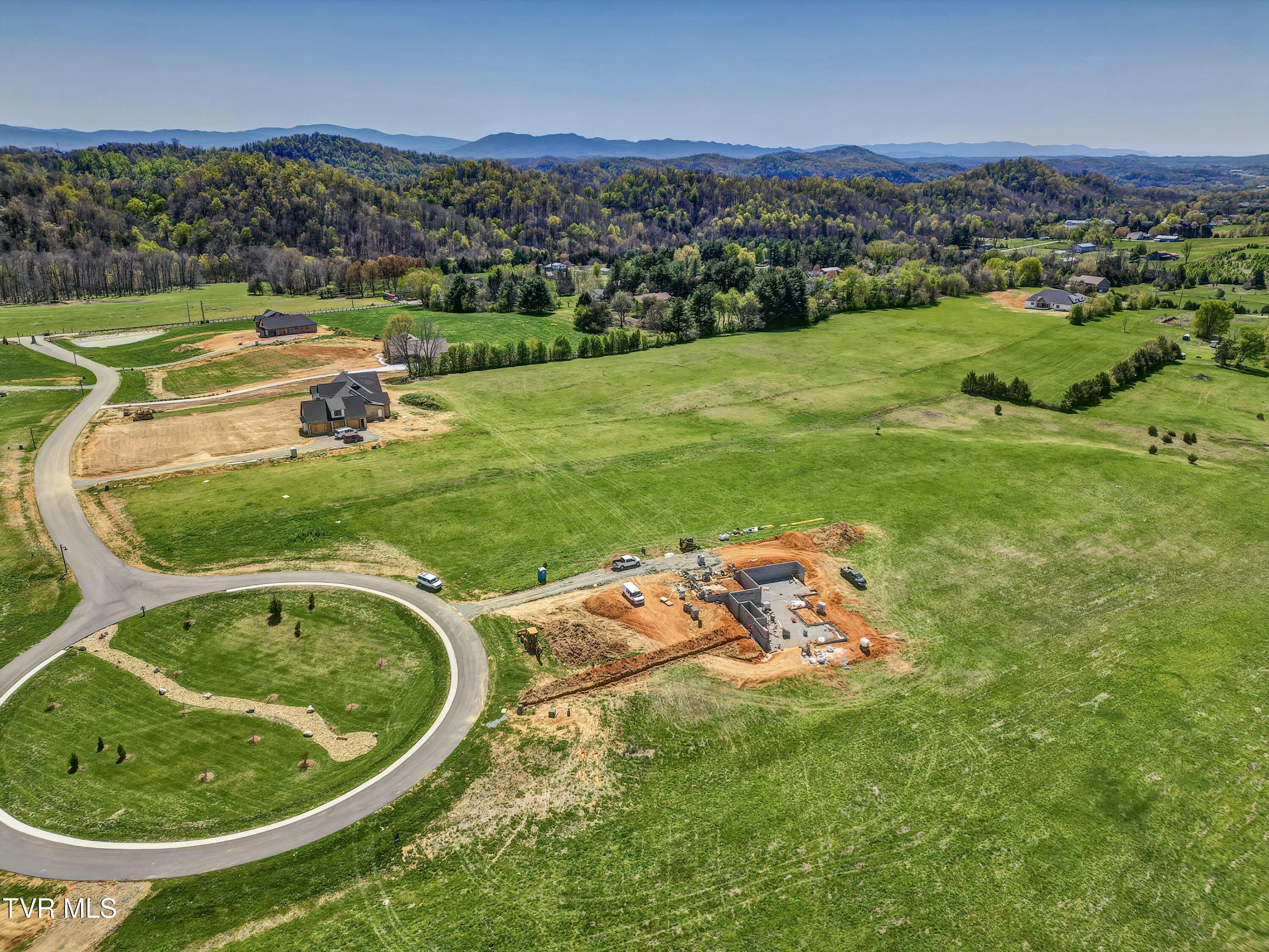7391 Wolfe Ridge Dr. Ridge, Piney Flats, Tennessee image 3