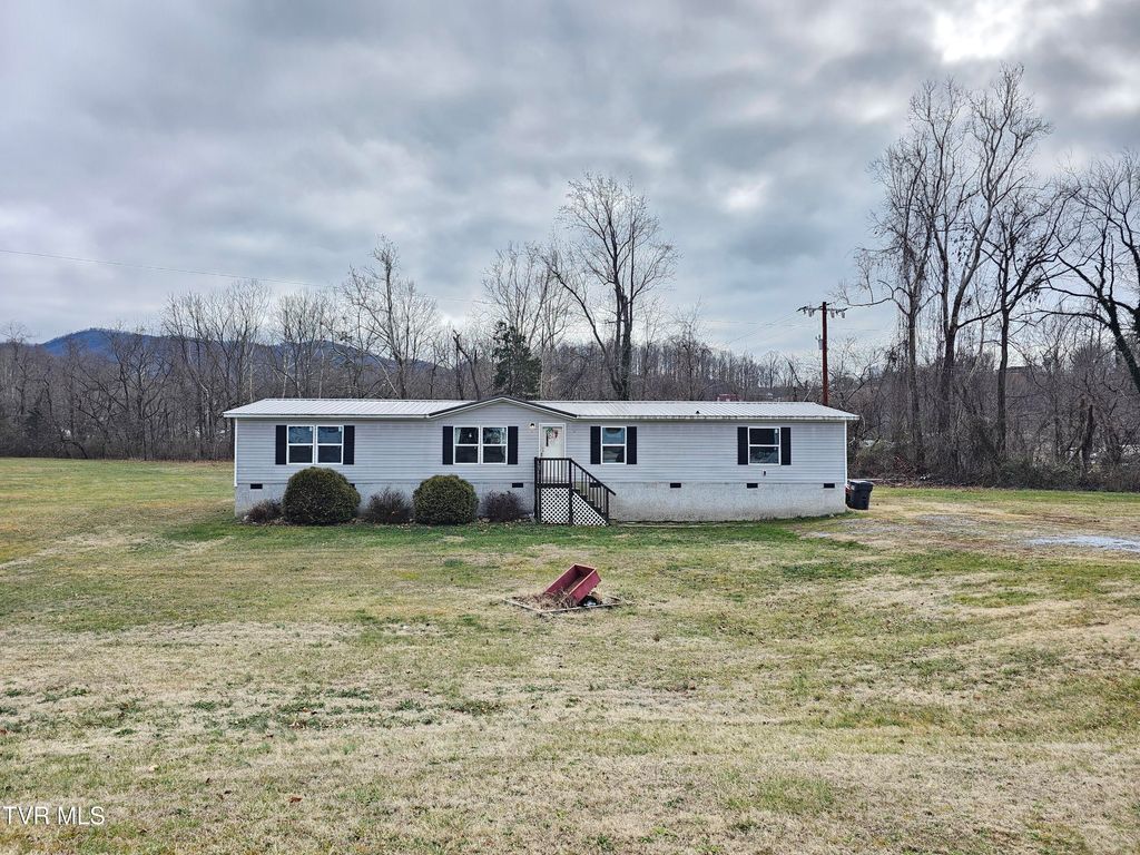 Photo of 1770 Highway 91, Elizabethton, TN 37643 (MLS # 9989648)