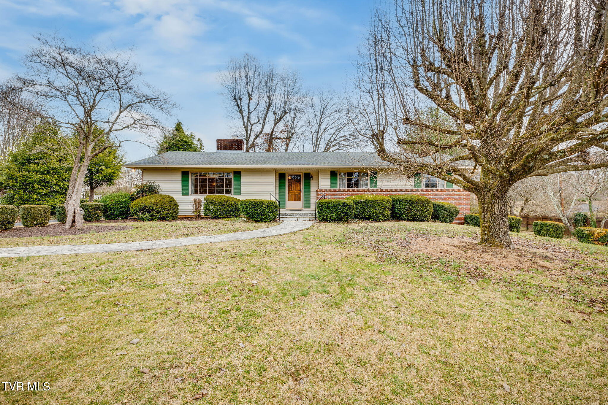105 Knollwood Road, Bristol, Tennessee image 2