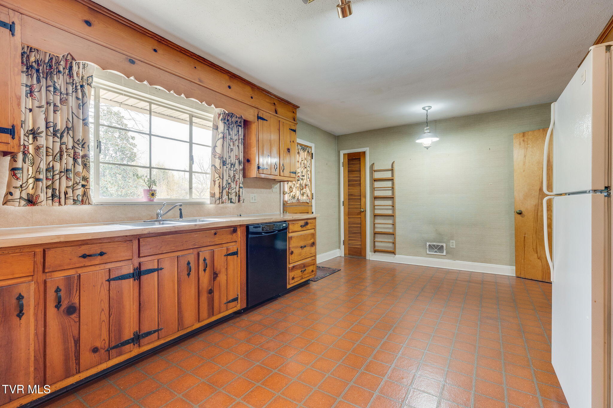 105 Knollwood Road, Bristol, Tennessee image 21