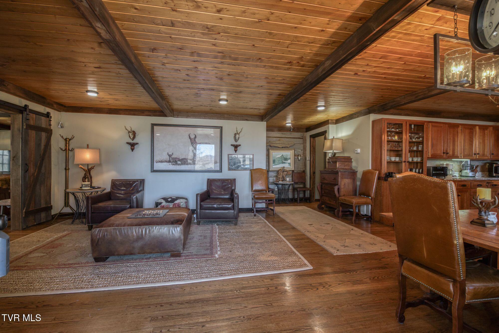 752 Heaton Creek Rd. Rd, Roan Mountain, Tennessee image 2