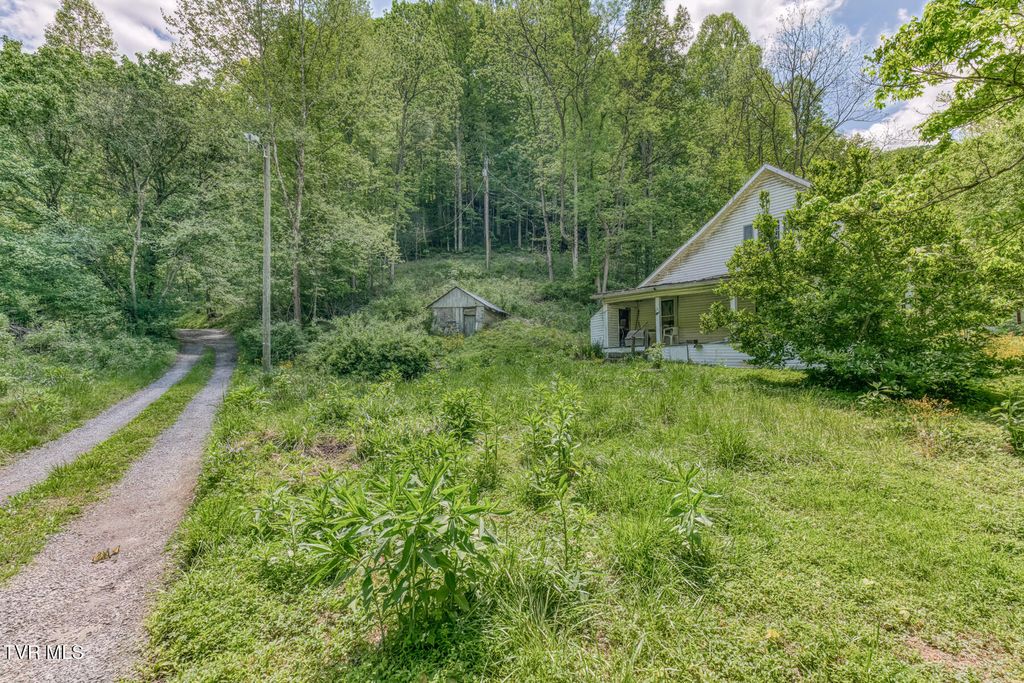Photo of 15631 Large Hollow Road, Bristol, VA 24202 (MLS # 9994953)