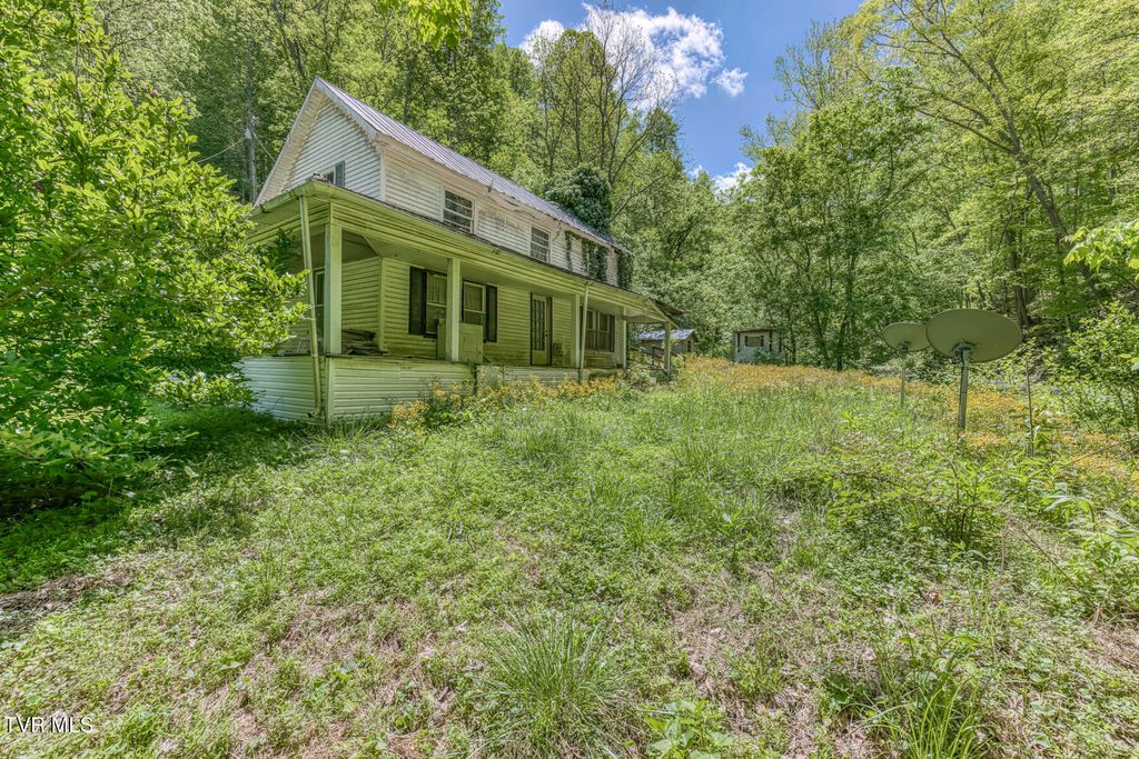 Photo of 15631 Large Hollow Road, Bristol, VA 24202 (MLS # 9994953)