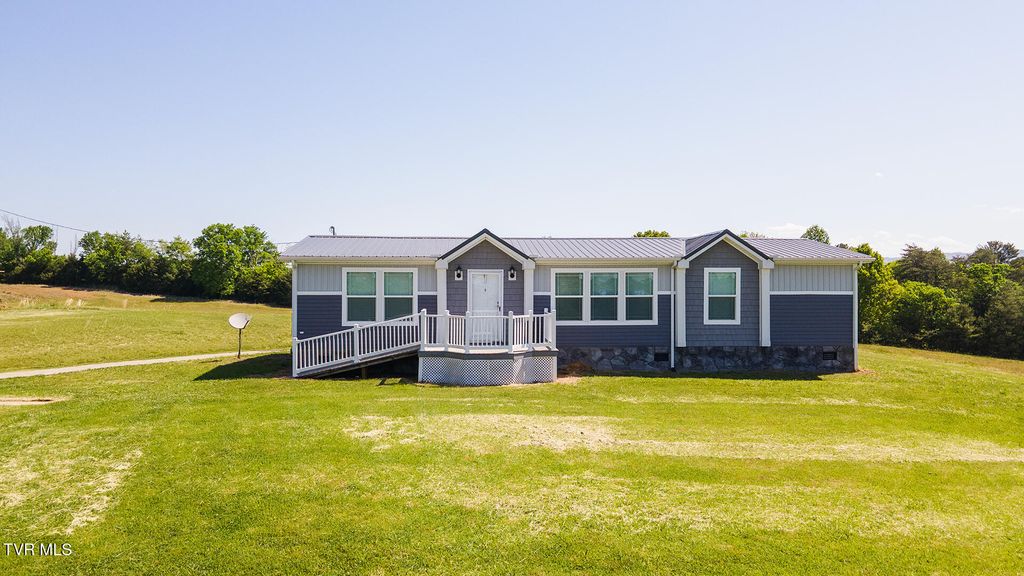 Photo of 822 Sunlight Road, Parrottsville, TN 37843 (MLS # 9994521)