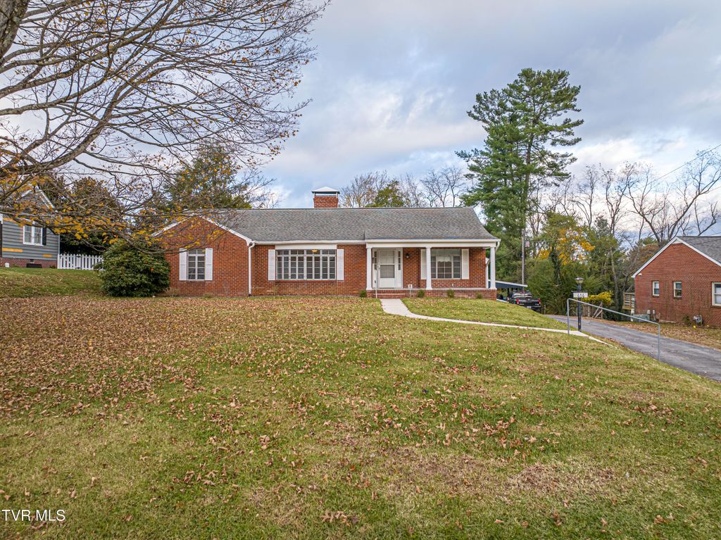 Photo of 414 Court Street, Abingdon, VA 24210 (MLS # 9988040)