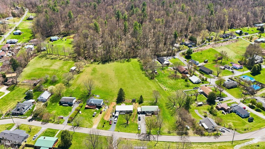 Photo of Tbd Mohawk Drive, Erwin, TN 37650 (MLS # 9993492)