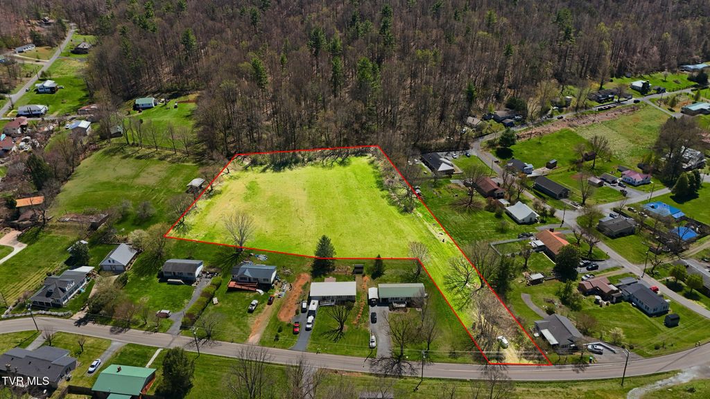 Photo of Tbd Mohawk Drive, Erwin, TN 37650 (MLS # 9993492)