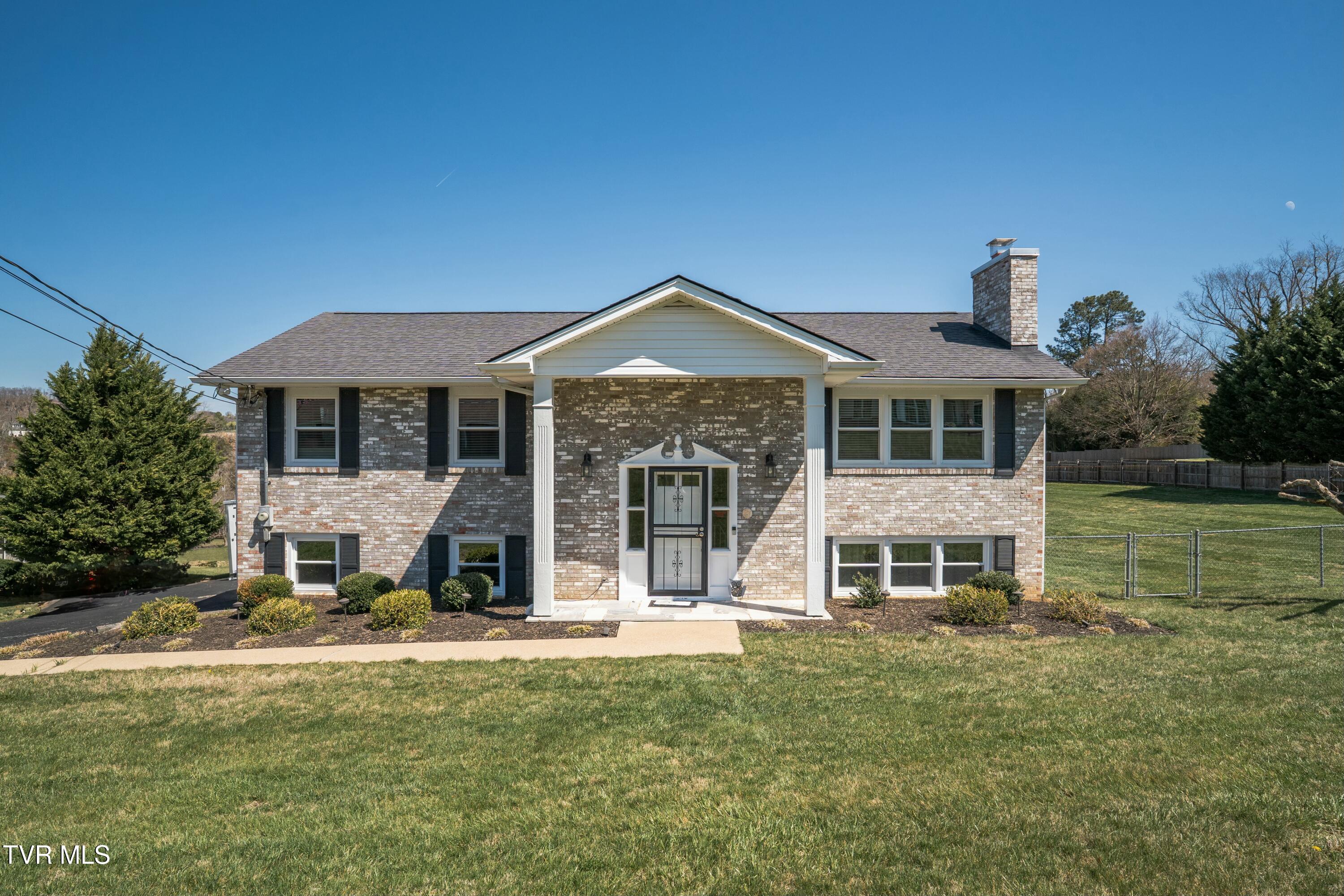 118 Patrick Henry Circle, Kingsport, Tennessee image 1