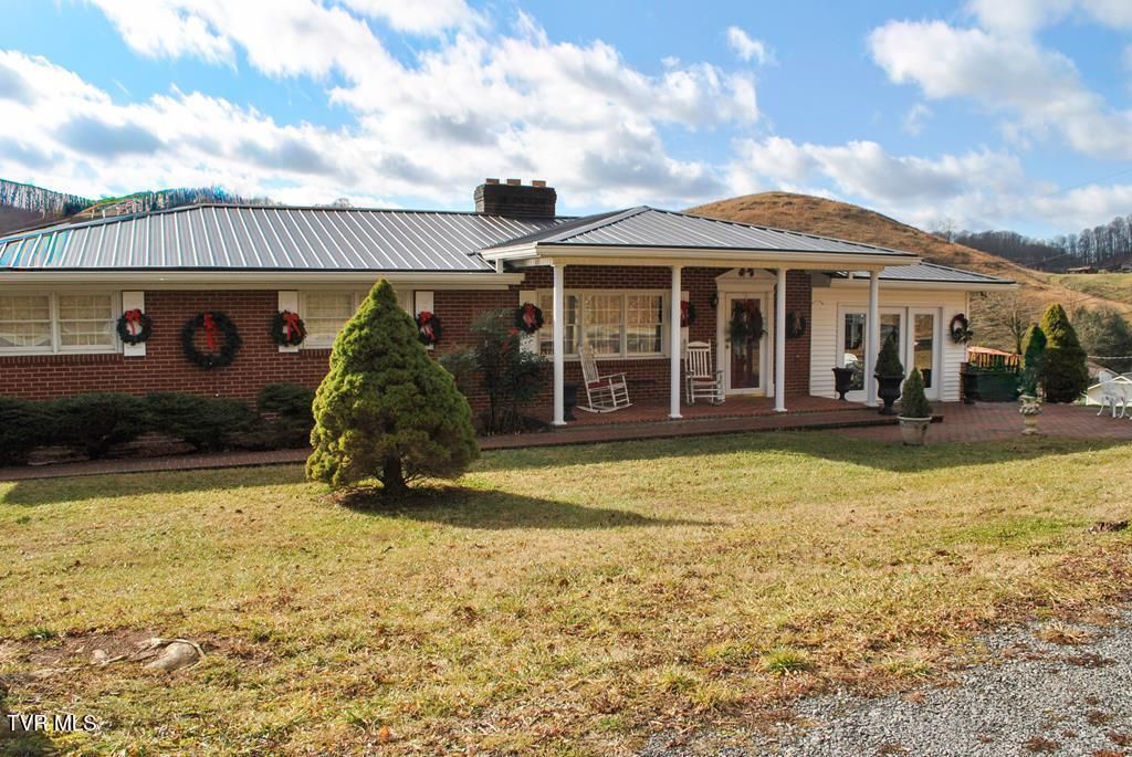 Photo of 8857 Redbud Highway, Honaker, VA 24260 (MLS # 9990154)