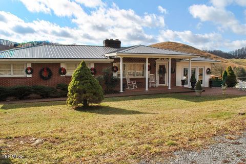 Apartment For Sale - 8857 Redbud Highway<br/> Honaker, VA 24260