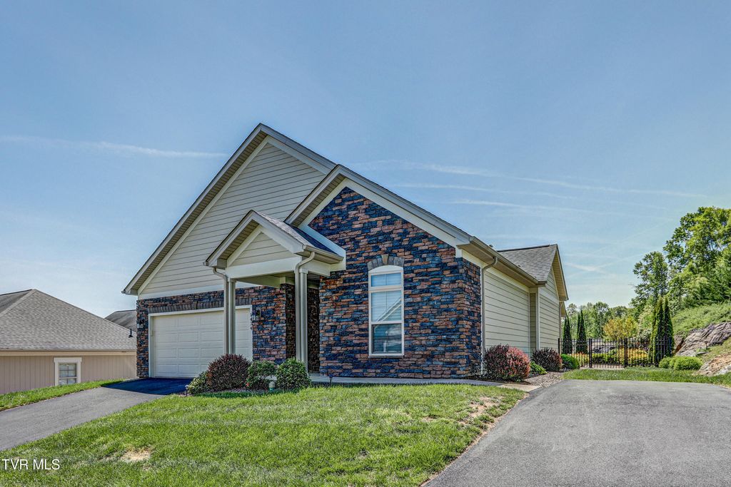 Photo of 1434 Hatterdale Farm Road, Blountville, TN 37617 (MLS # 9991787)