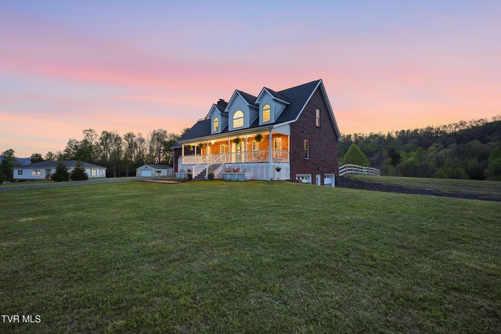 Photo of 228 Sunrise Lane, Mountain City, TN 37683 (MLS # 9994357)