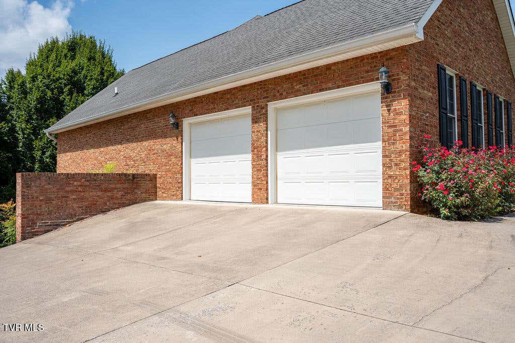 Photo of 236 Old Stage Drive, Bristol, TN 37620 (MLS # 9998949)