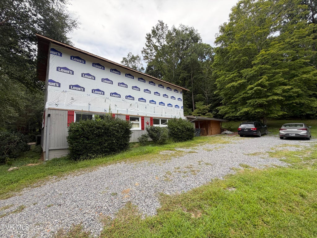 Photo of 407 Dogwood Lane, Rogersville, TN 37857 (MLS # 9999791)