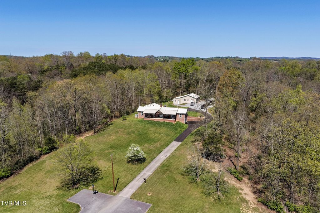 Photo of 156 Cobble Lane, Greeneville, TN 37743 (MLS # 9993584)