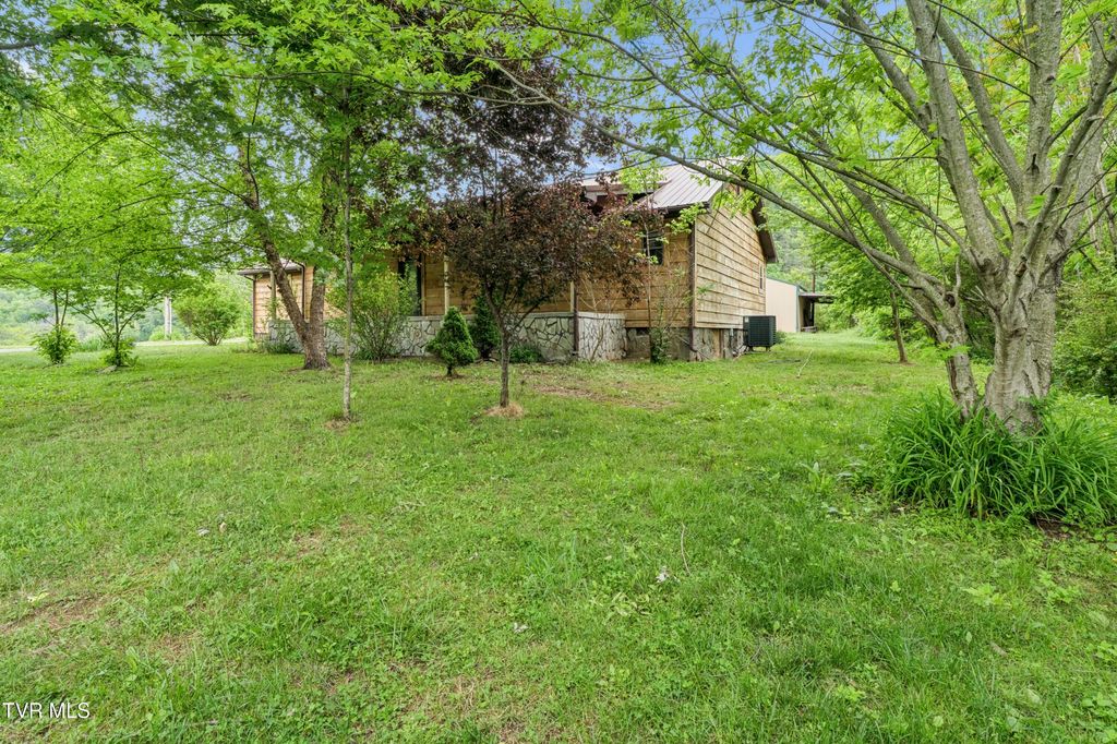 Photo of 4017 Highway 81, Jonesborough, TN 37659 (MLS # 9994739)