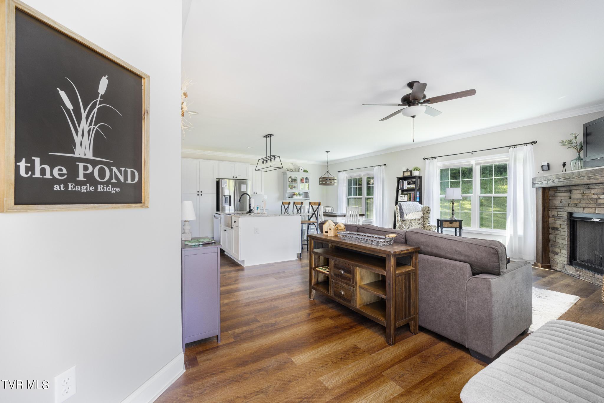 306 Silver Oak Trail, Butler, Tennessee image 6