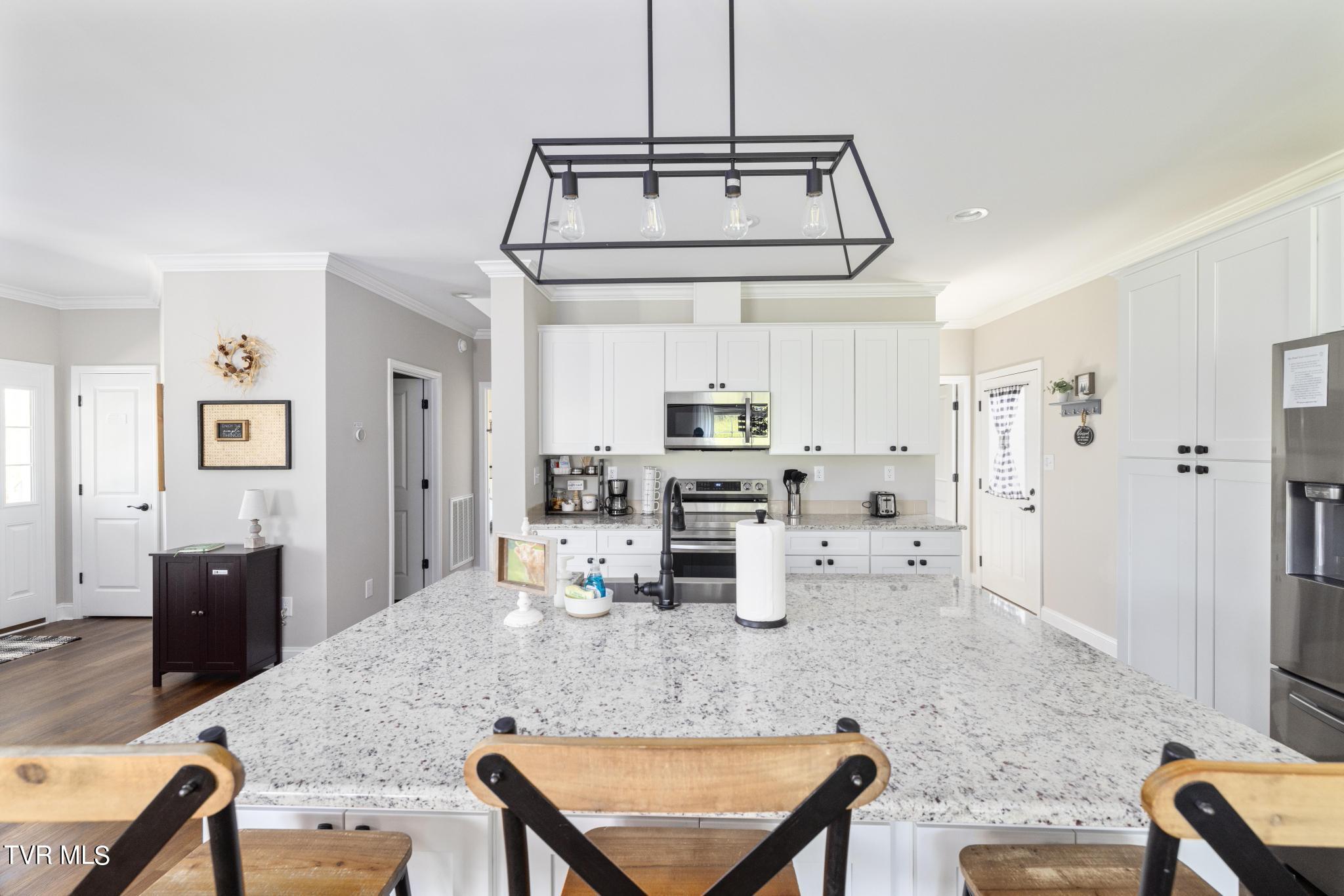 306 Silver Oak Trail, Butler, Tennessee image 13
