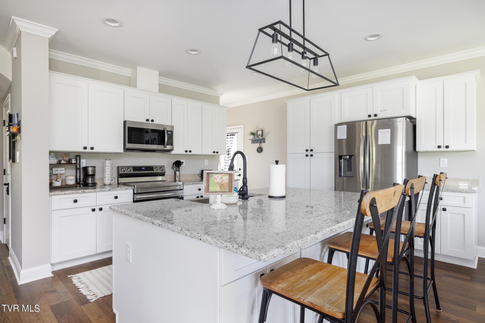 306 Silver Oak Trail, Butler, Tennessee image 11