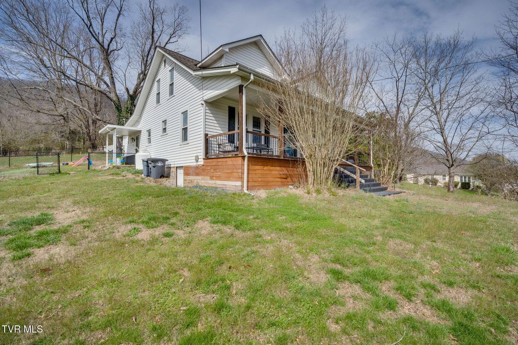 Photo of 156 Blanton Drive, Weber City, VA 24290 (MLS # 9992638)