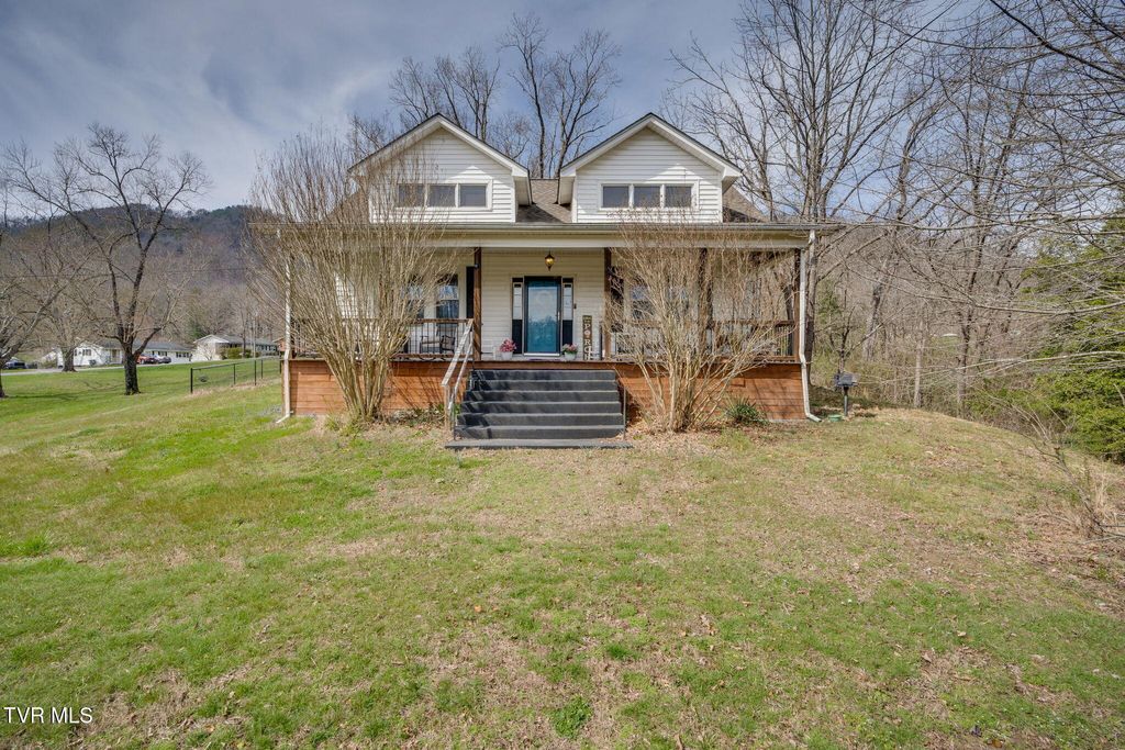 Photo of 156 Blanton Drive, Weber City, VA 24290 (MLS # 9992638)