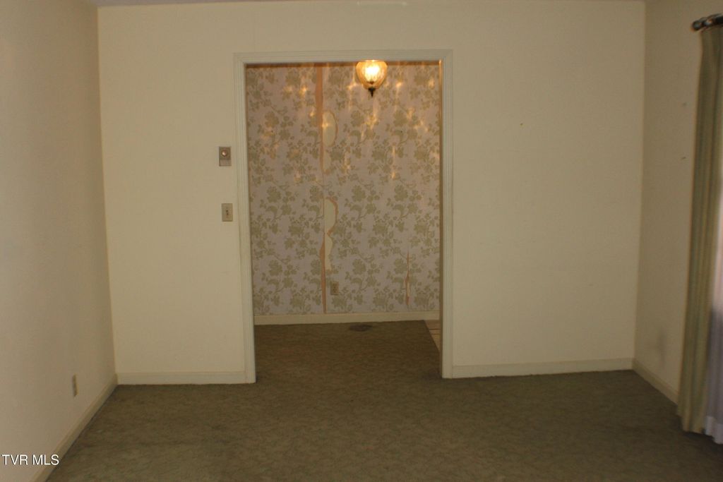 Photo of 201 Coralwood Drive, Kingsport, TN 37663 (MLS # 9991304)