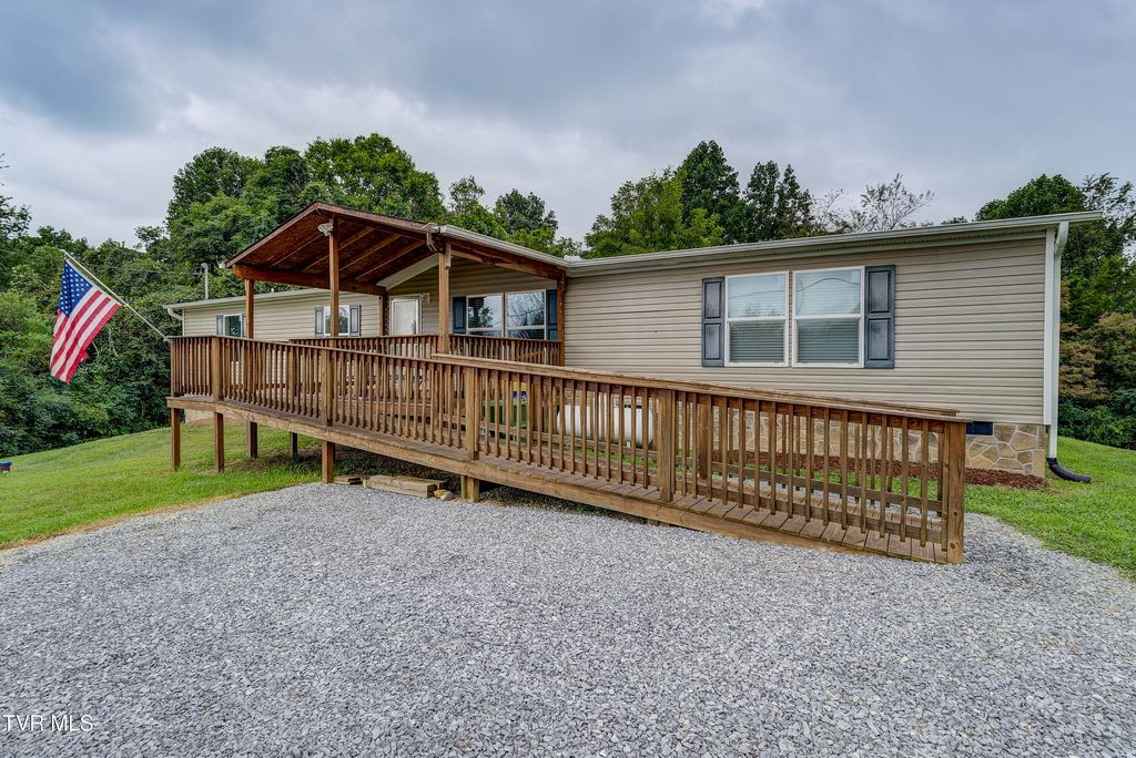 Photo of 201 Hartsell Road, Jonesborough, TN 37659 (MLS # 9984898)