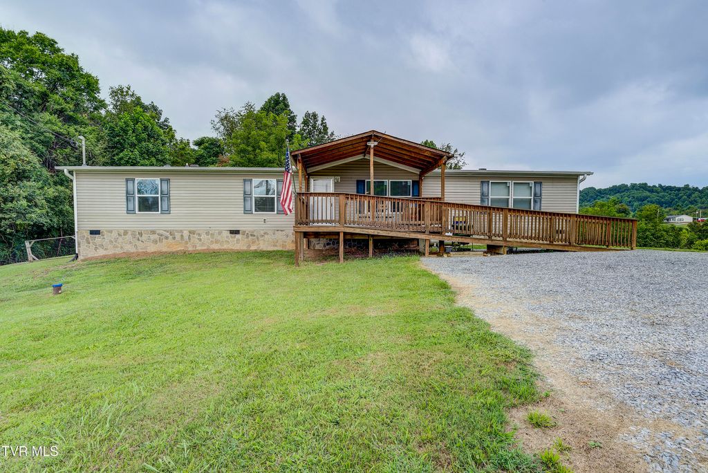 Photo of 201 Hartsell Road, Jonesborough, TN 37659 (MLS # 9984898)