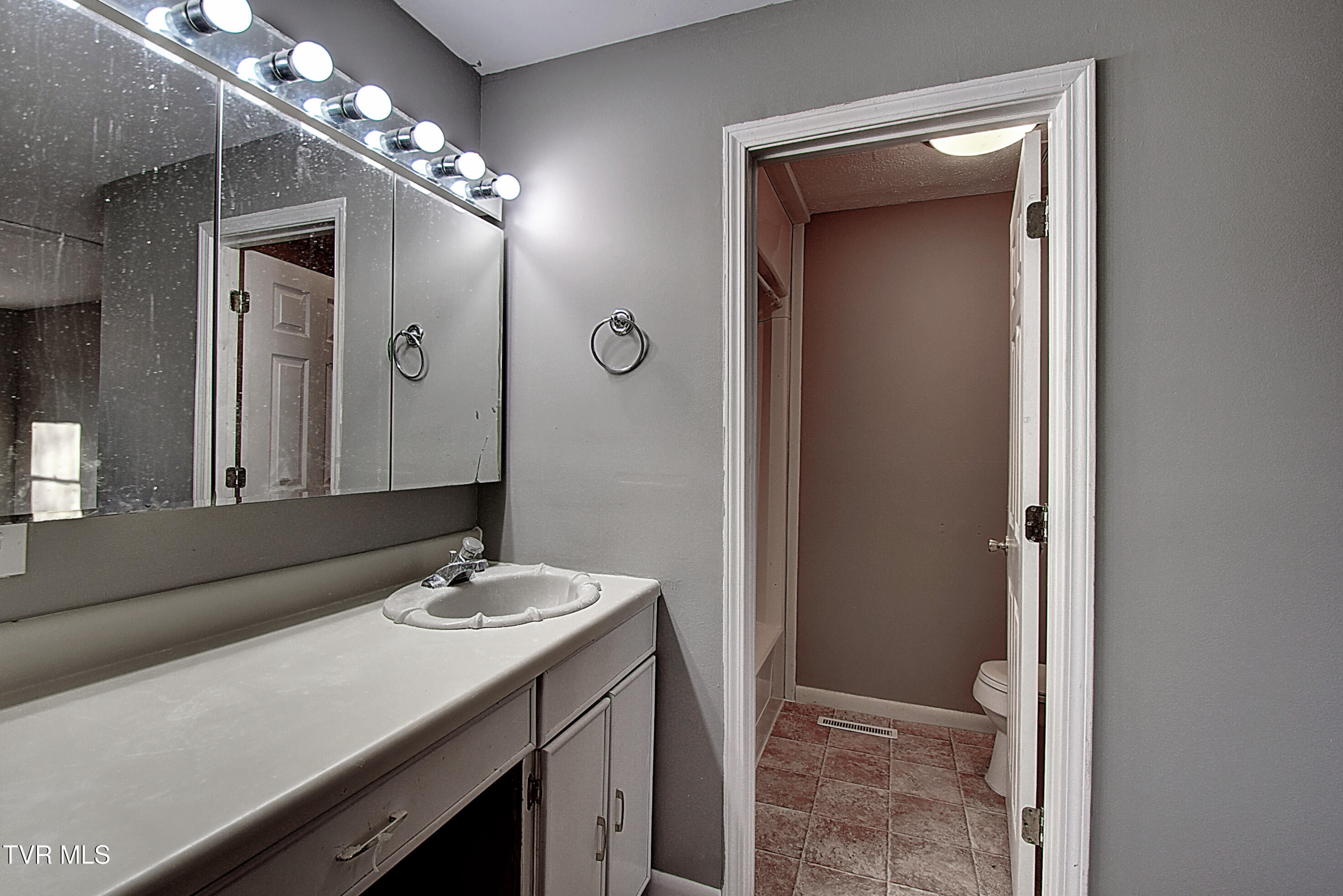 107 Hartsell Drive, Elizabethton, Tennessee image 19