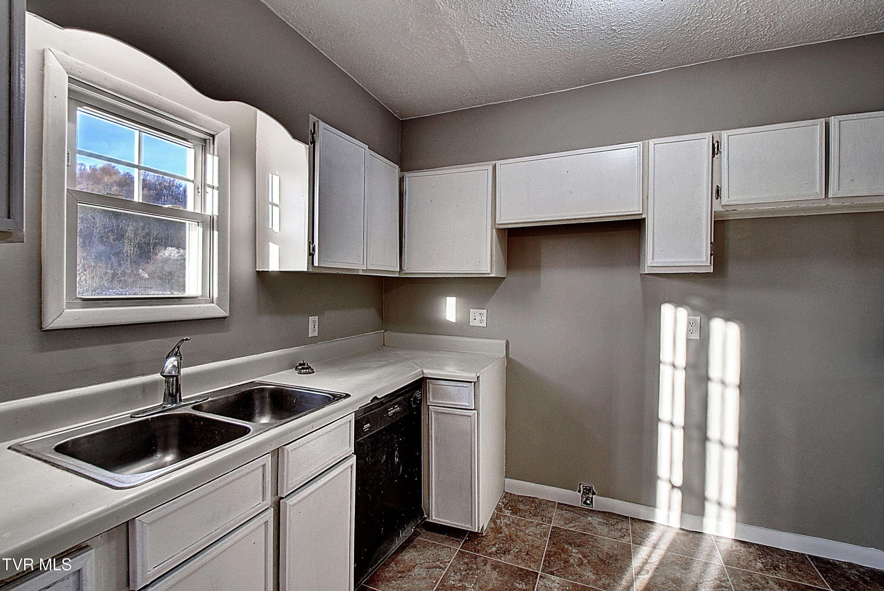 107 Hartsell Drive, Elizabethton, Tennessee image 14