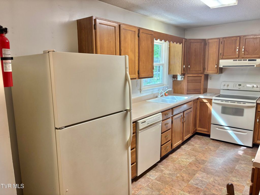 Photo of 240 Misty Lane, Unicoi, TN 37692 (MLS # 9994795)