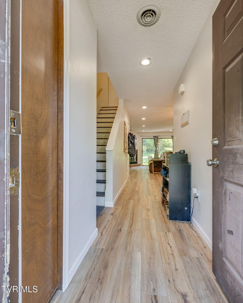 Photo of 2420 Volunteer Parkway #Apt 15, Bristol, TN 37620 (MLS # 9997479)