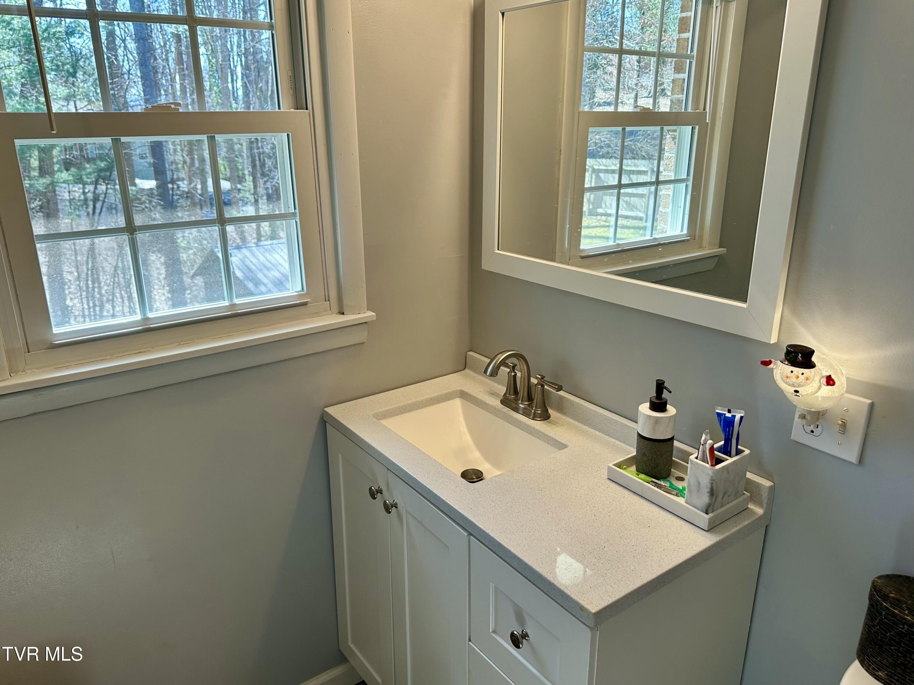 21543 Plantation Road, Bristol, Virginia image 36