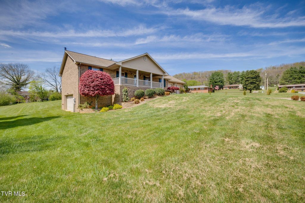 Photo of 112 Riverchase Drive, Church Hill, TN 37642 (MLS # 9993488)