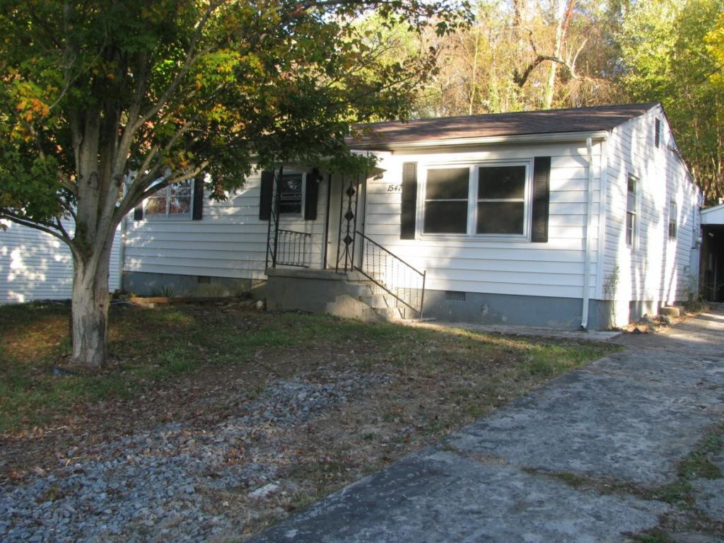 Photo 1 of 14 — 1547 Valley Drive, Bristol, TN 37620