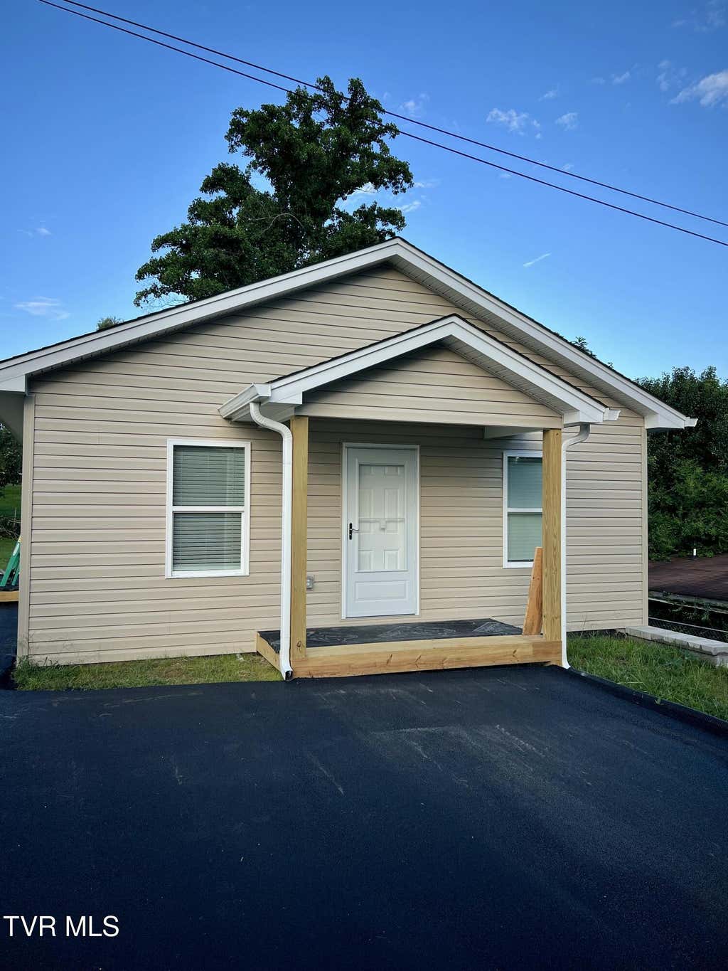 Photo of 208 Hill Avenue, Church Hill, TN 37642 (MLS # 9999088)
