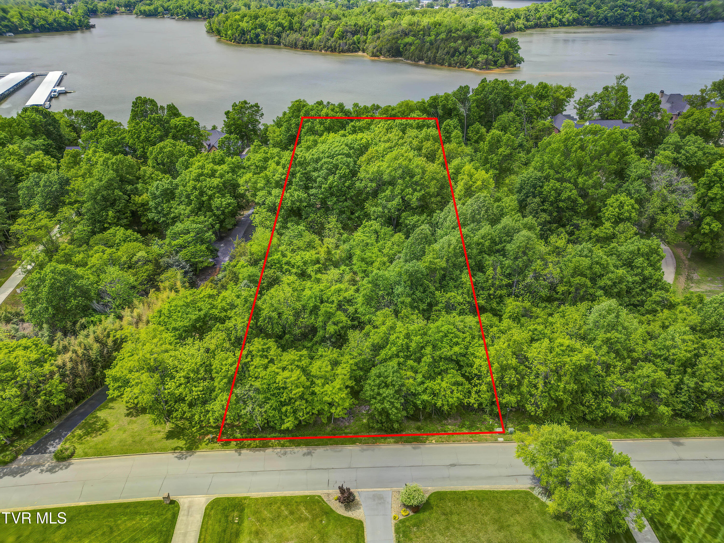 612 Harbor Point Drive