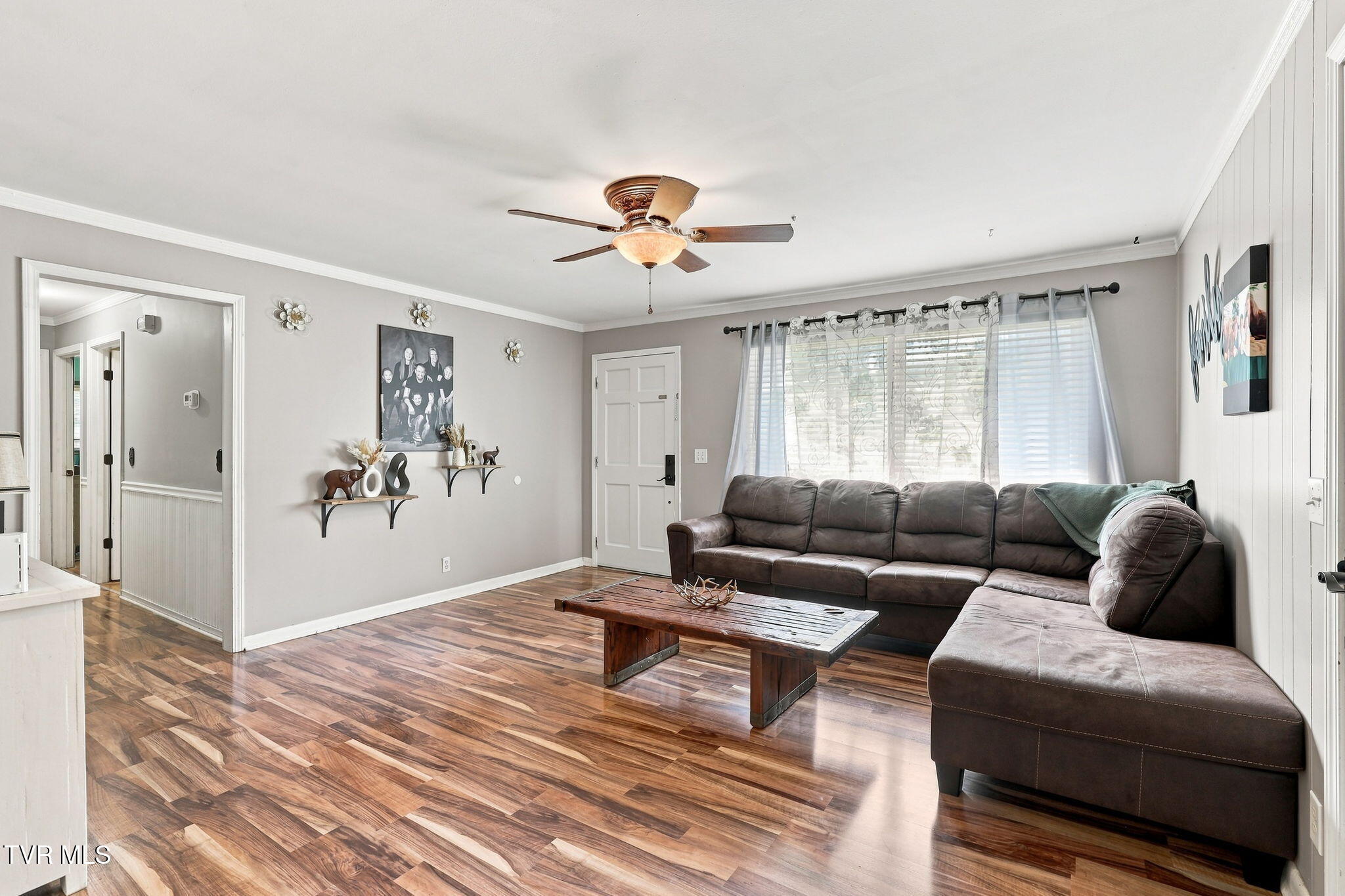 3825 Hemlock Park Lane