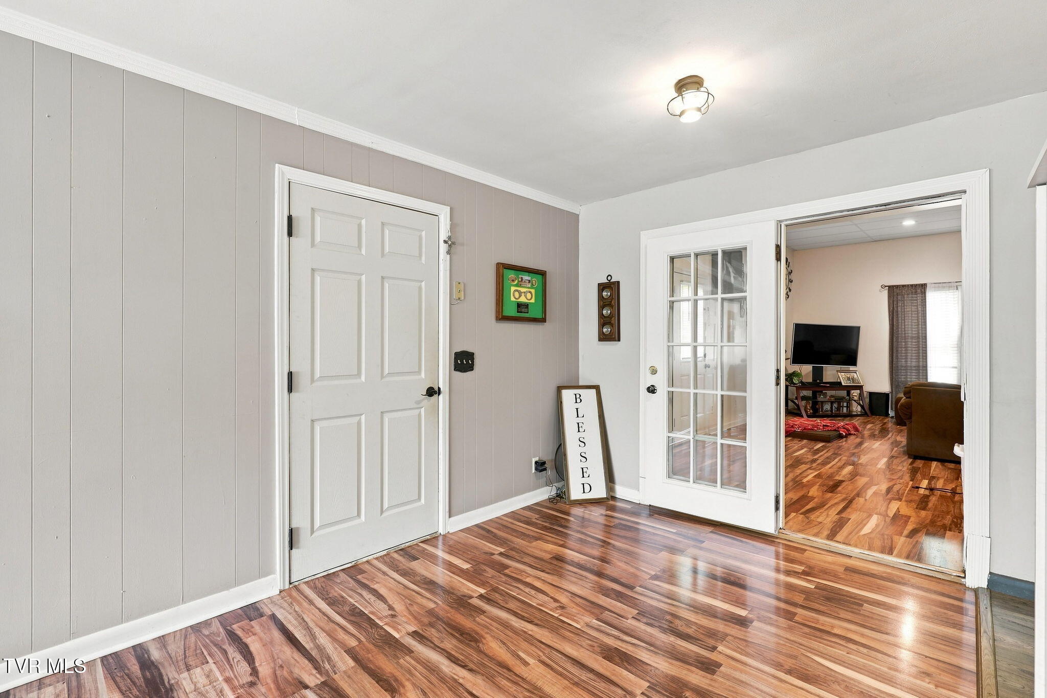 3825 Hemlock Park Lane