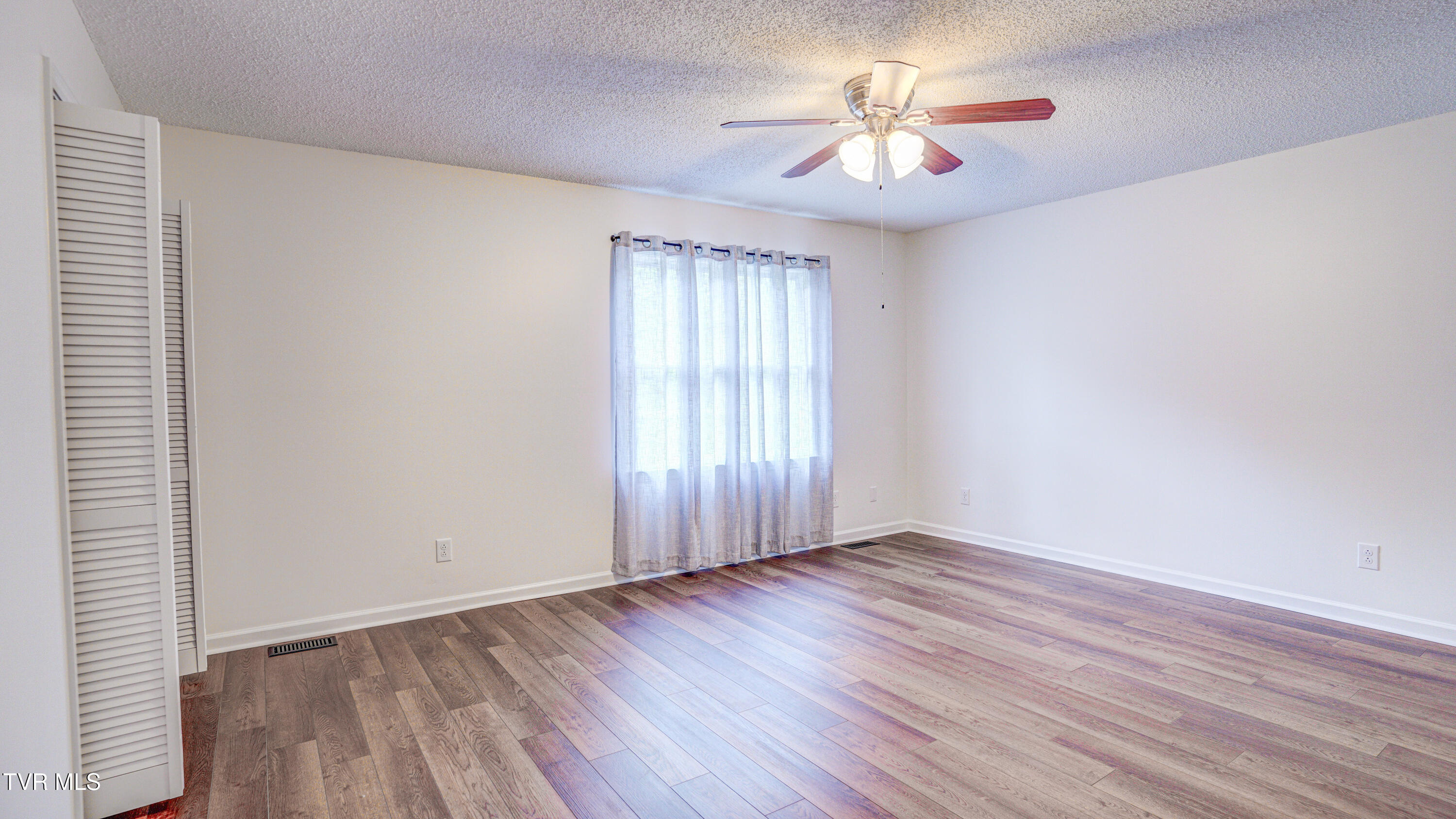 1709 Herrin Drive, Johnson City, Tennessee image 8