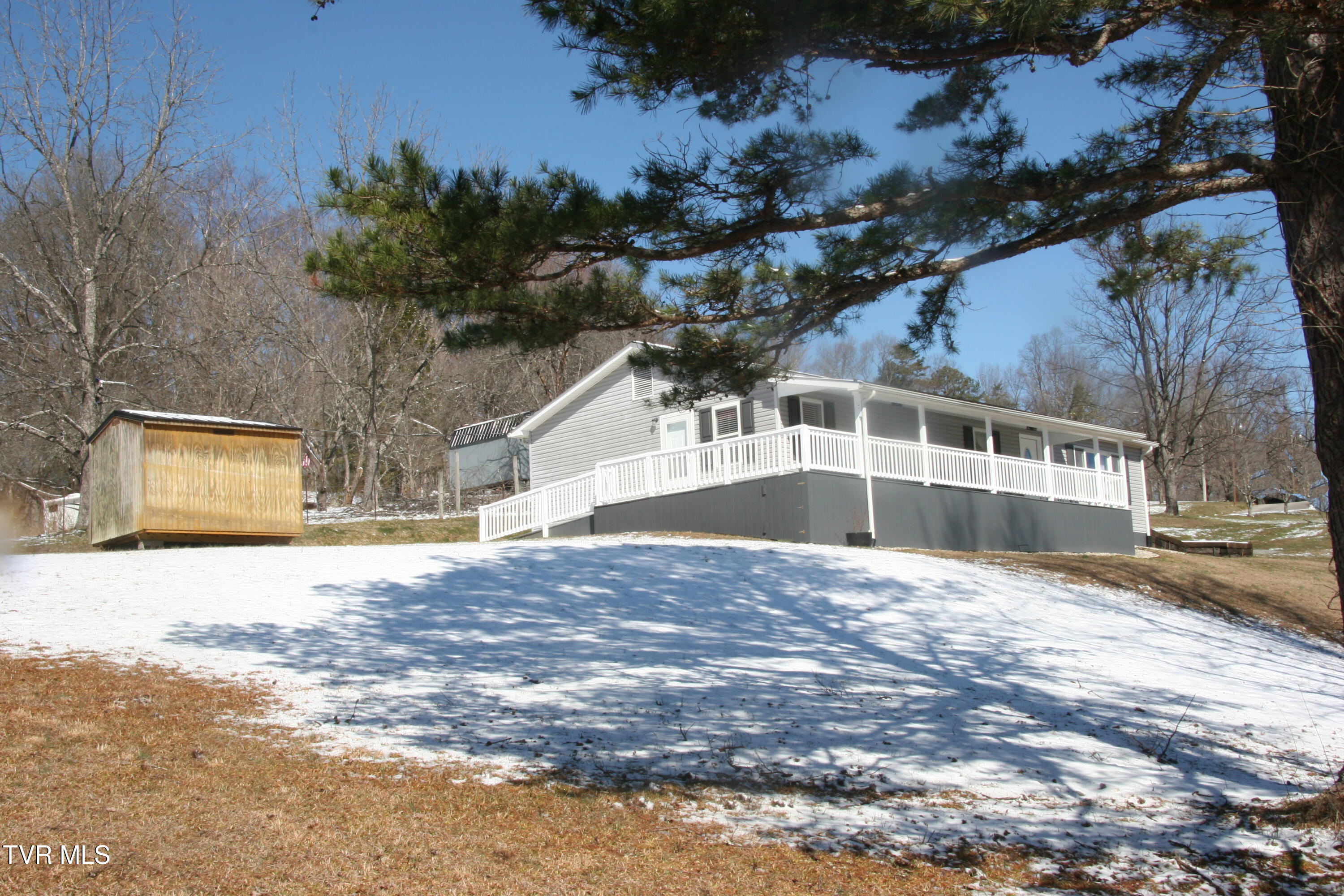 676 Big Hill Road, Pennington Gap, Virginia image 6