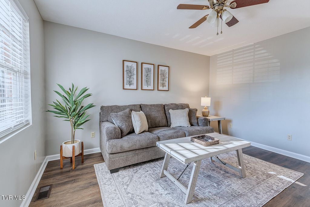 Photo of 109 Midnight Drive #1, Elizabethton, TN 37643 (MLS # 9995994)