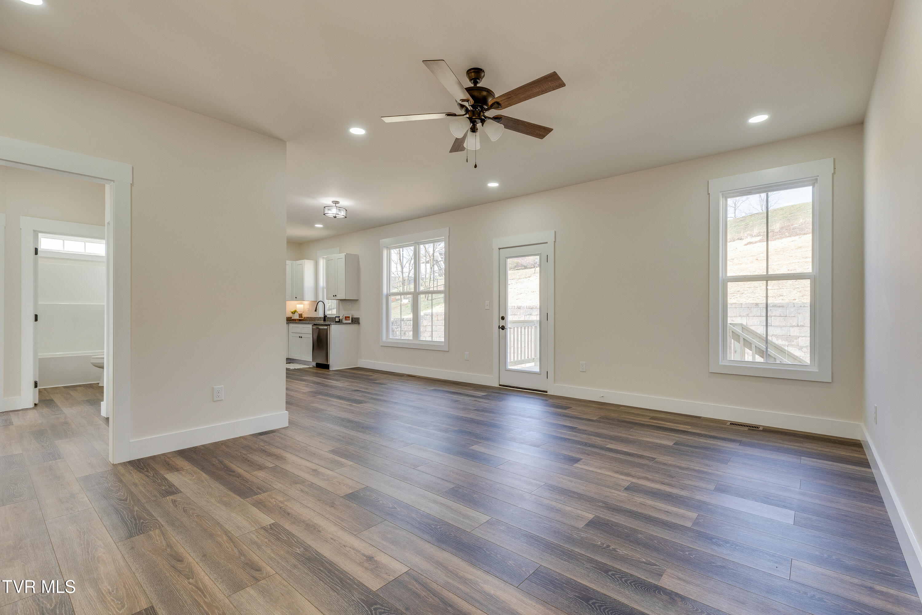 119 Loena Lane Lane, Jonesborough, Tennessee image 2