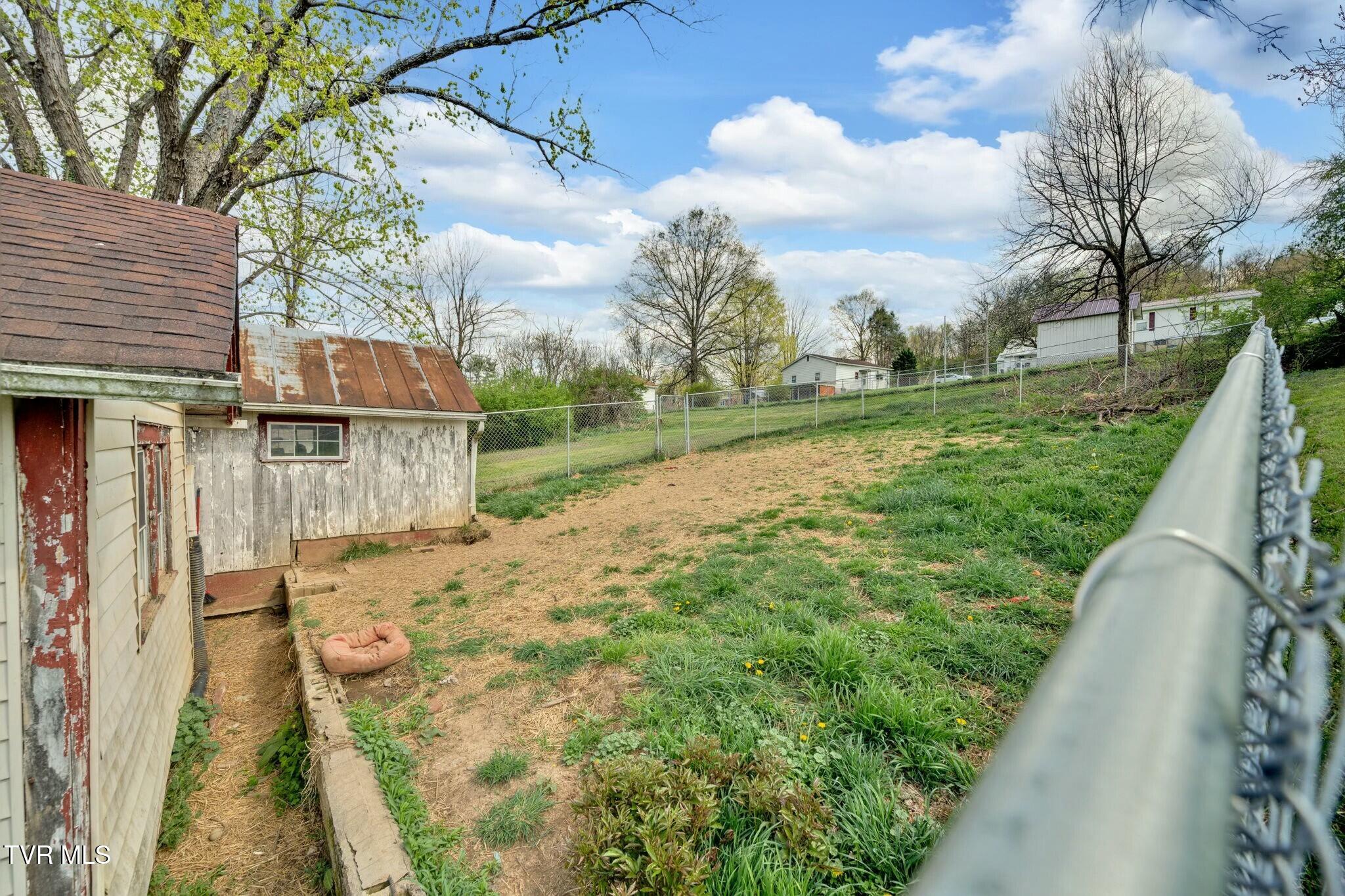 159 King Mill Pike, Bristol, Virginia image 15