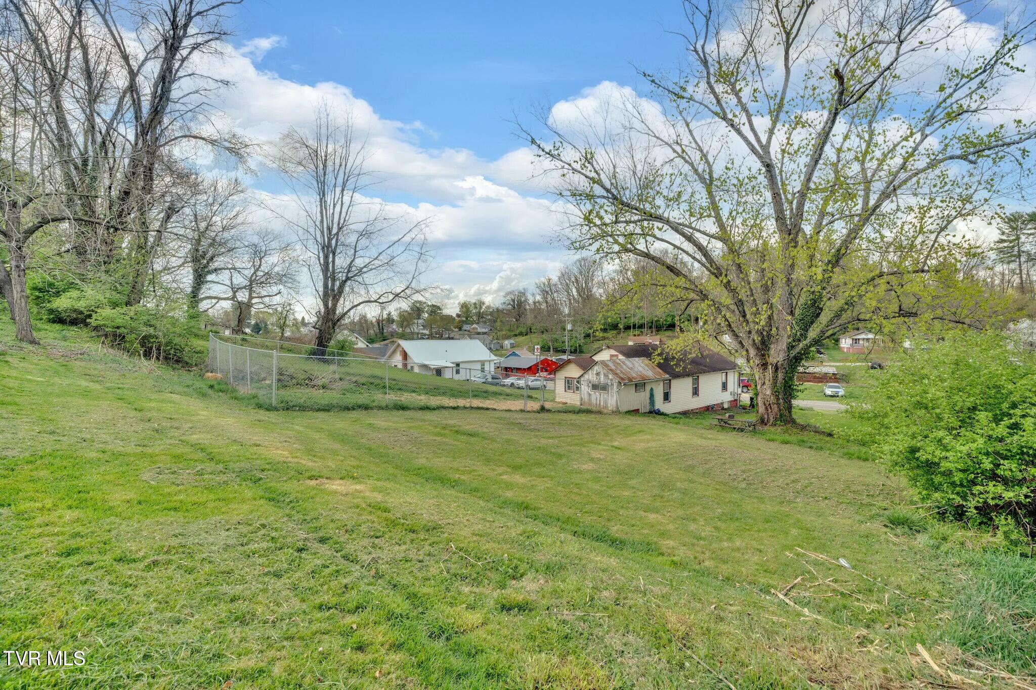 159 King Mill Pike, Bristol, Virginia image 17